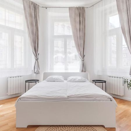 Luminous Apartment For 2 Near Wenceslas Square By Prague Days Eksteriør bilde