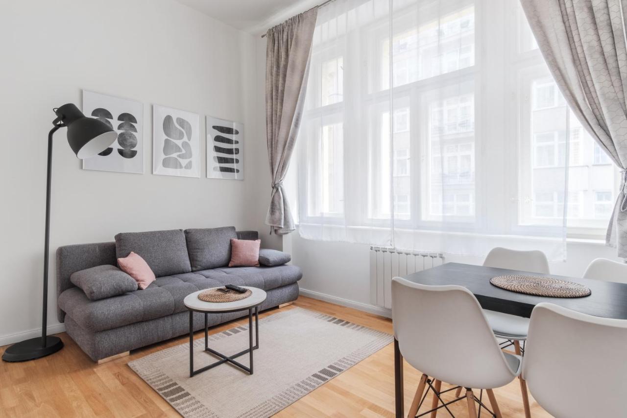 Luminous Apartment For 2 Near Wenceslas Square By Prague Days Eksteriør bilde